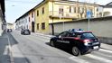 Prázdná ulice v italském městě Castiglione D&#39;adda, které italská vláda uzavřela