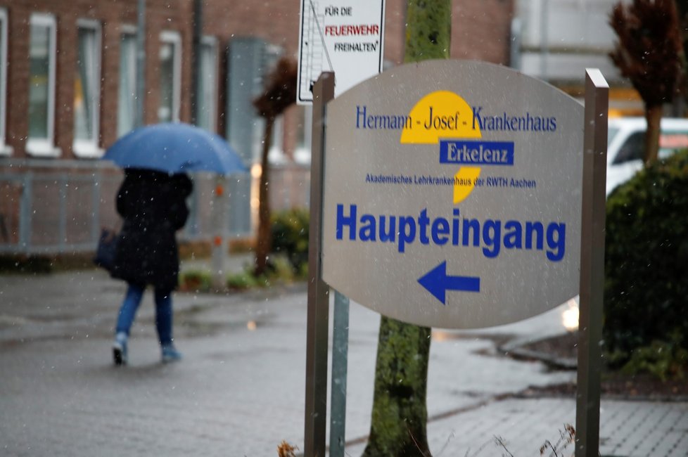 Školky, školy a veřejné budovy jsou v severoněmeckém Heinsbergu uzavřeny