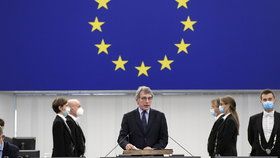 Začátek prvního jednání europarlamentu ve Štrasburku po 16 měsících covidové pauzy (7. 6. 2021)