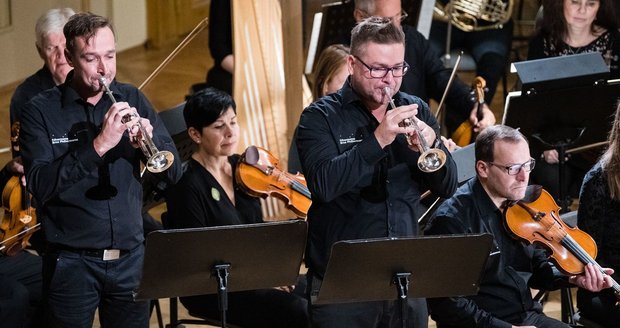 Po téměř dvouměsíční pauze kvůli opatřením proti koronaviru ohlásila Filharmonie Brno opět veřejná vystoupení.