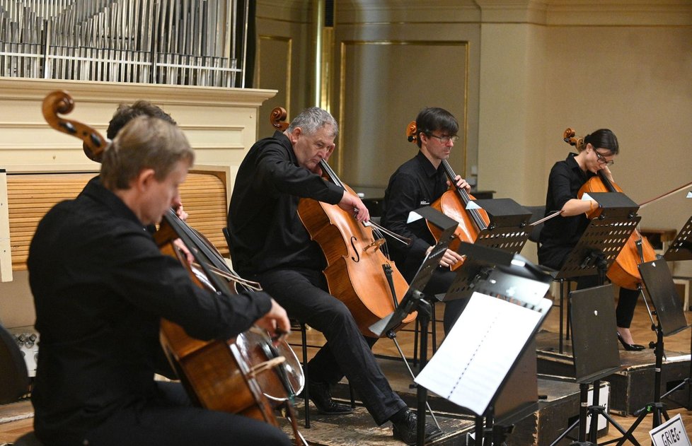 Po téměř dvouměsíční pauze kvůli opatřením proti koronaviru ohlásila Filharmonie Brno opět veřejná vystoupení.