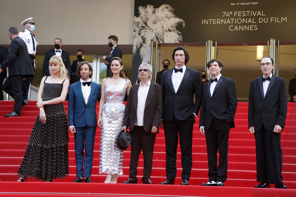 Ve francouzském Cannes odstartoval 74. ročník mezinárodního filmového festivalu, (6.07.2021).