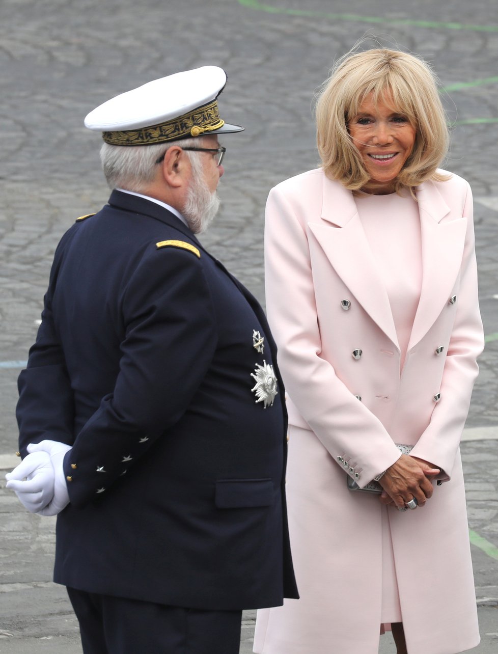 Prezident Emmanuel Macron s manželkou Brigitte během oslav Dne Bastily (14. 07. 2020)
