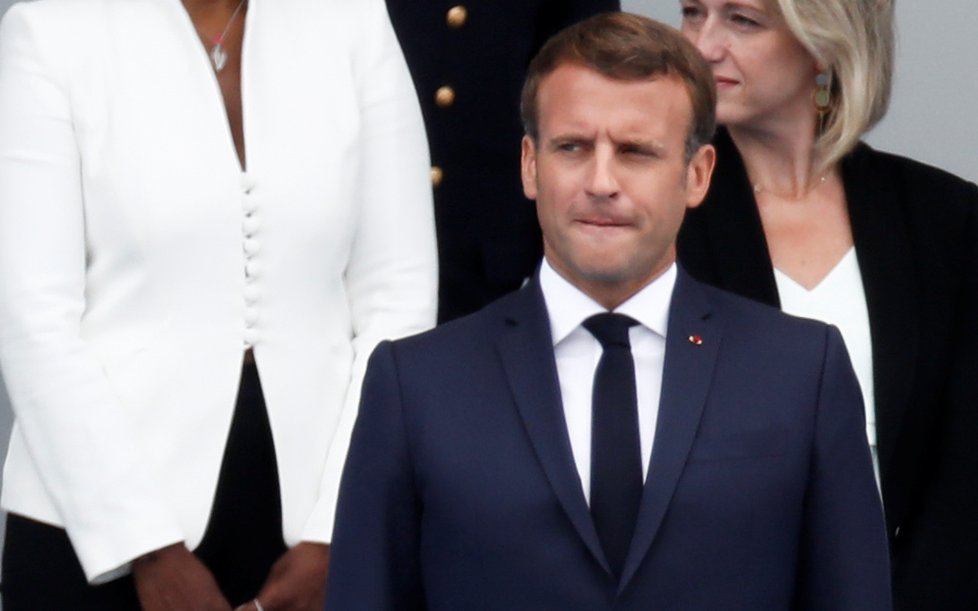 Prezident Emmanuel Macron s manželkou Brigitte během oslav Dne Bastily (14.07.2020)