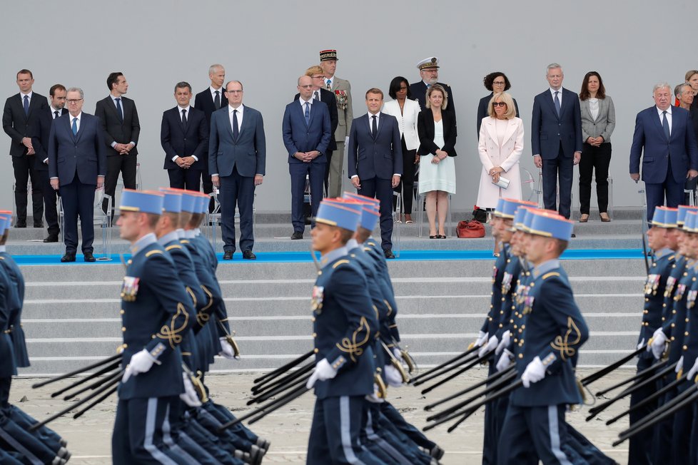 Prezident Emmanuel Macron s manželkou Brigitte během oslav Dne Bastily (14.07.2020)