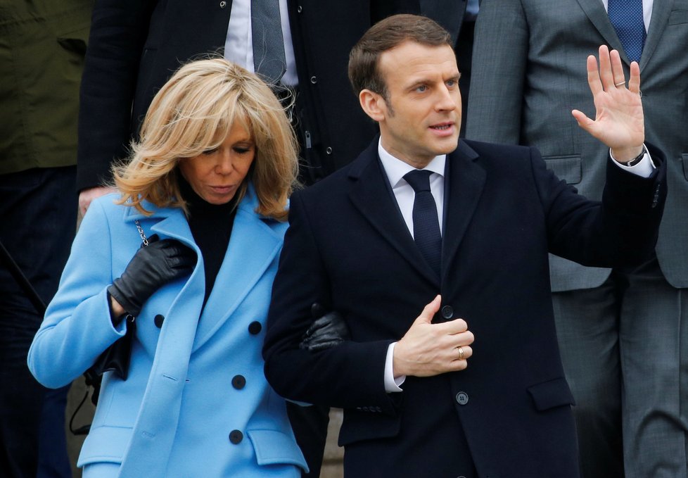 Francouzský prezident Emmanuel Macron s manželkou Brigitte.