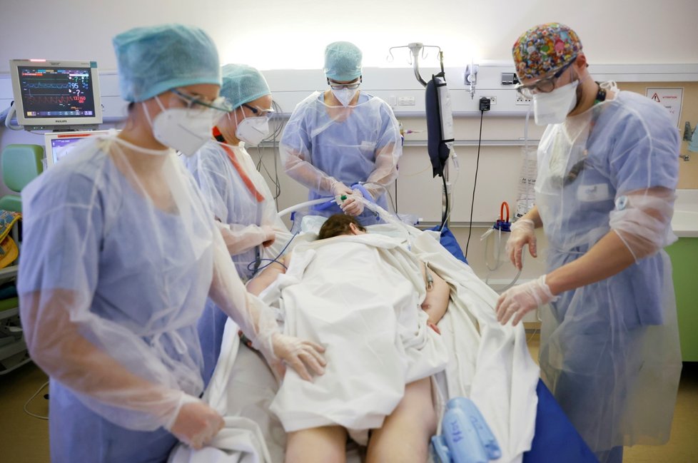 Boj s koronavirem ve Francii. Boj s koronavirem ve Francii.