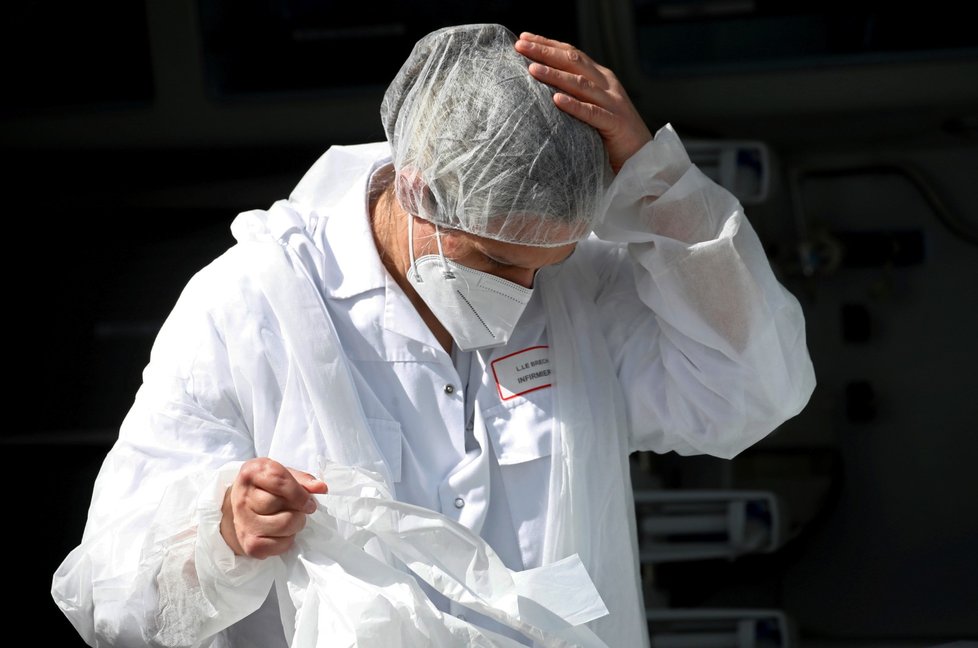 Boj s koronavirem ve Francii. Boj s koronavirem ve Francii.