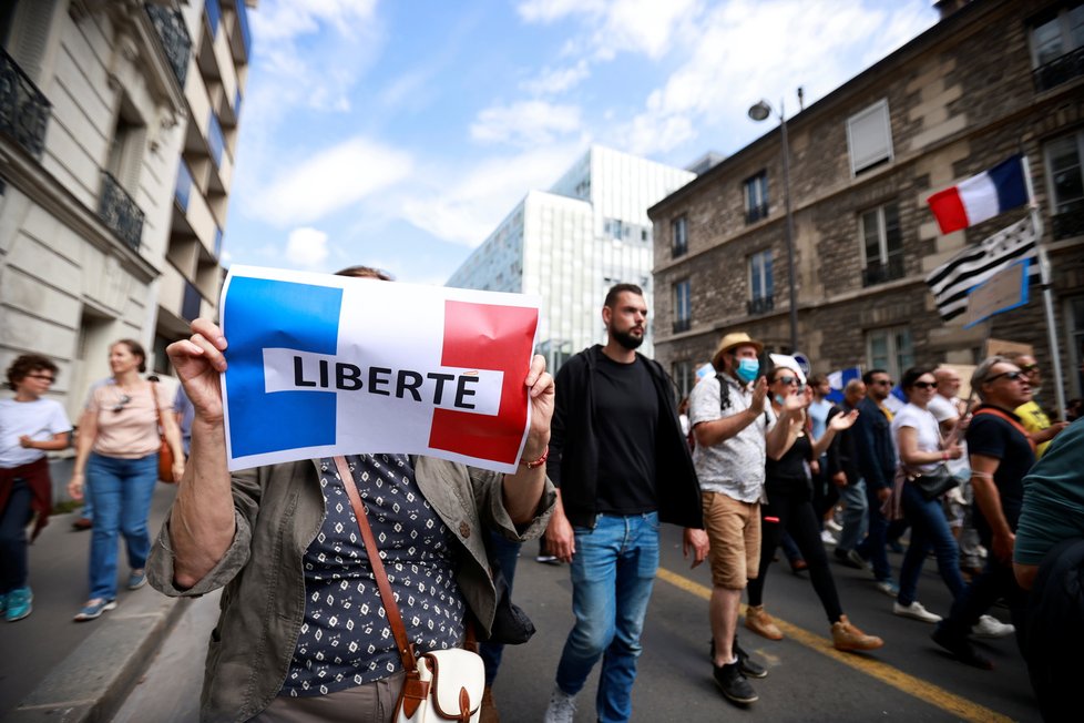 Koronavirus ve Francii: Protesty proti covidovým pasům, (31.07.2021).