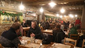 Restaurace a hospody v Česku těsně před dalším zavřením (17. 12. 2020)