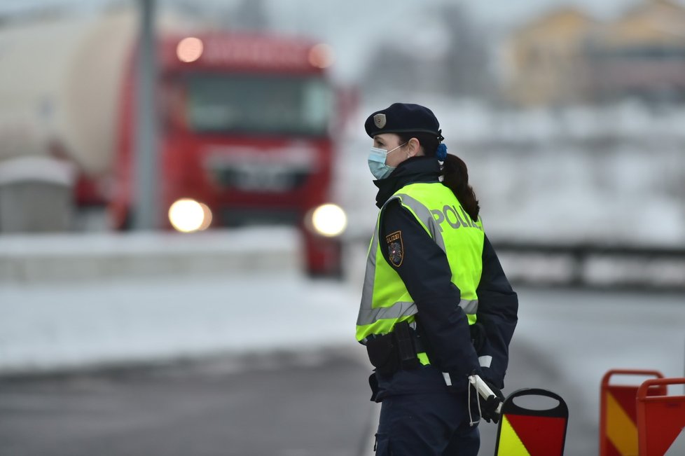 Kontroly na hranicích s Rakouskem