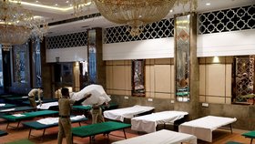 Koronavirus v Indii: Dillí promění 25 luxusních hotelů na nemocnice.