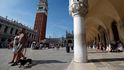 Pandemie tvrdě dopadla na turistický ruch. V italských Benátkách je jen zlomek turistů. Pandemie tvrdě dopadla na turistický ruch. V italských Benátkách je jen zlomek turistů.