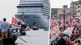 Z italských Benátek po roce odplula první výletní loď. Provázely ji protesty (5.6.2021)