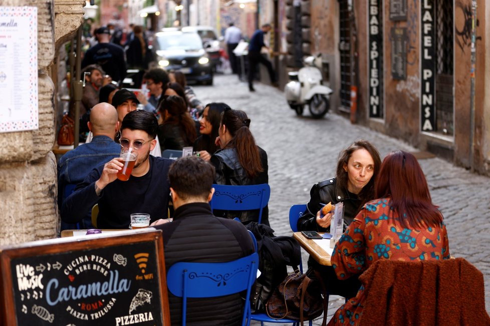 Navrat turistů do Benátek po lockdownu. (2021)