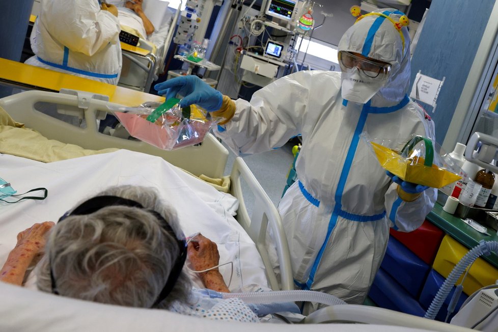 Velikonoce v nemocnici v Římě. Velikonoce v nemocnici v Římě.