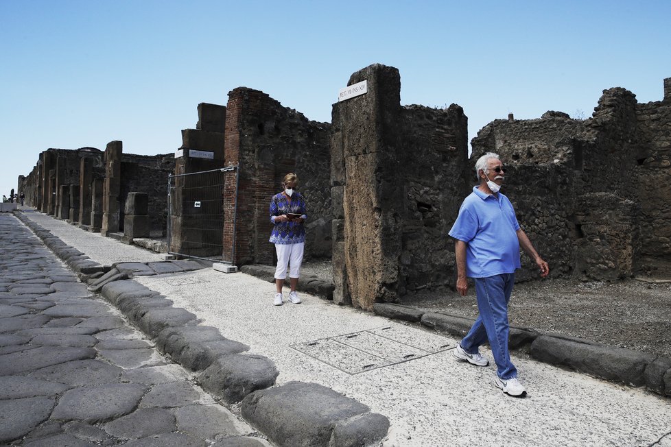 Italské památky se otevřely domácím turistům, první návštěvníky přivítaly například Pompeje