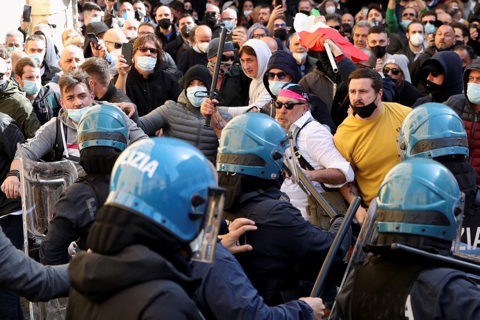 Protest majitelů restaurací v Římě.