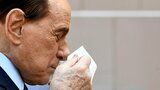 Berlusconi trpí leukémií. Za expremiérem na jednotku intenzivní péče přispěchala rodina