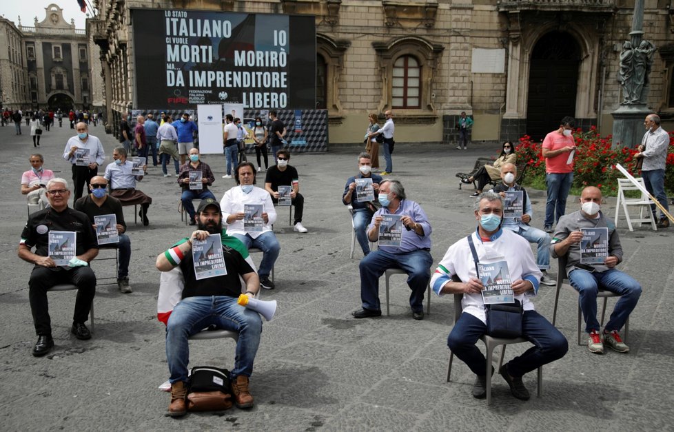 Koronavirem těžce zkoušená Itálie uvolňuje opatření velmi pozvolna (20. 5. 2020).