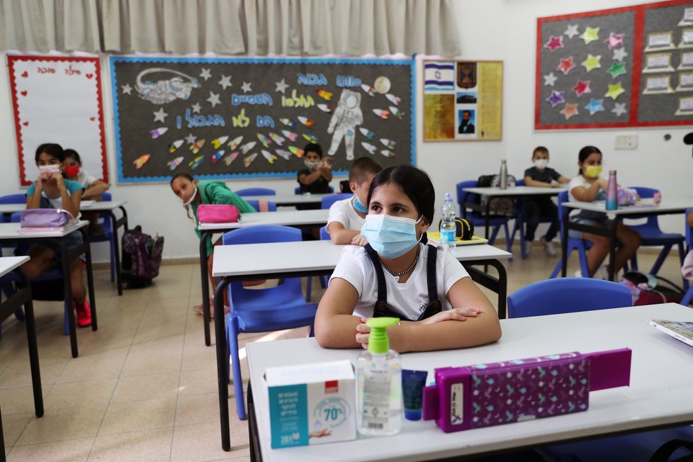 Koronavirus v Izraeli: V zemi se znovu otevřely školy.