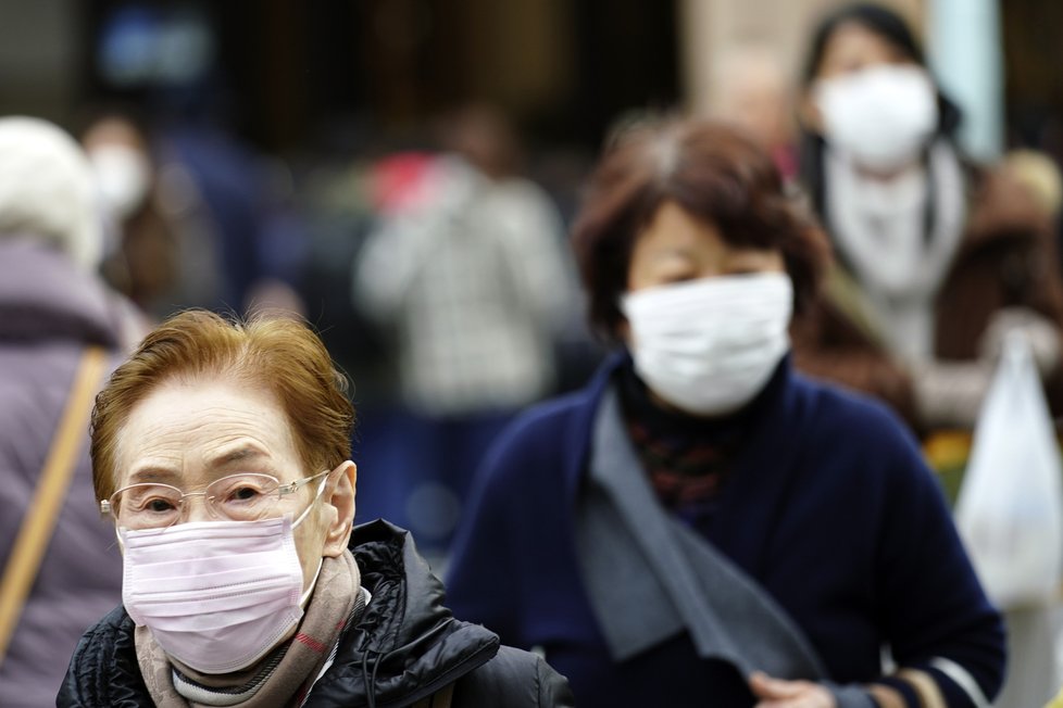 Japonsko hlásí první oběť koronaviru (13. 2. 2020)