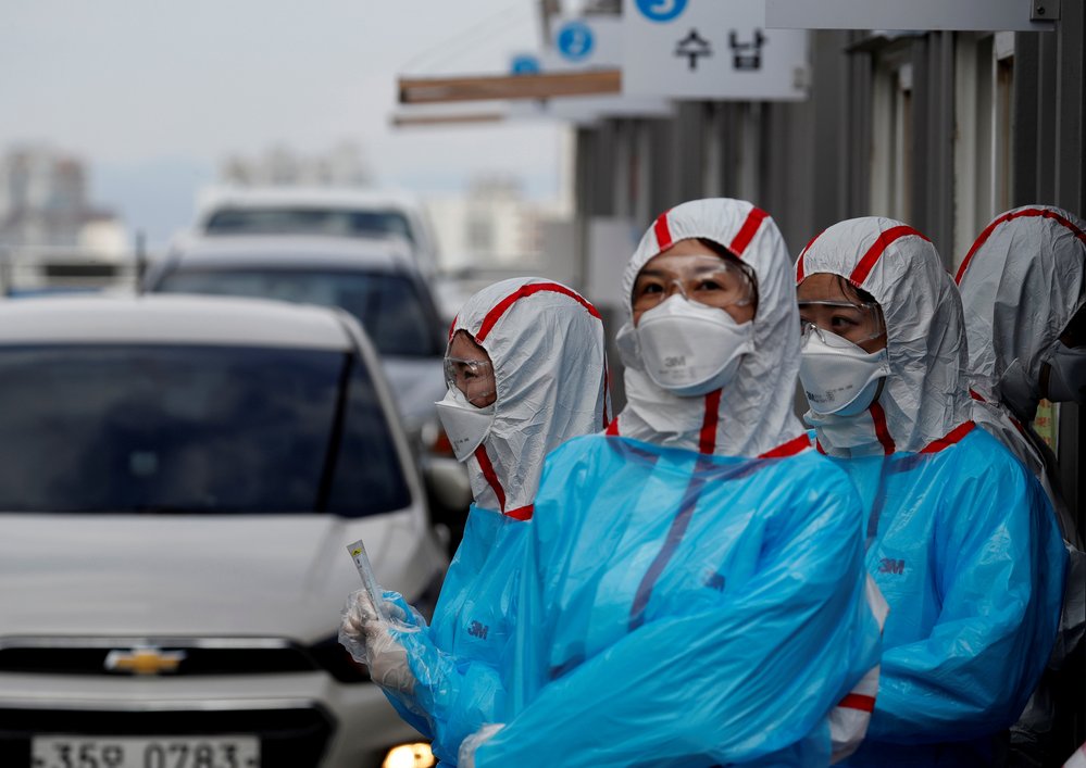 Koronavirus v Jižní Koreji: Rychlotesty na koronavirus probíhají v autě, (22.03.2020).