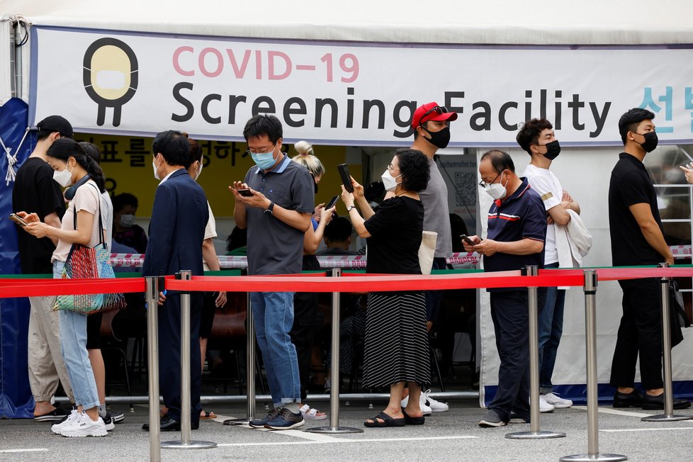 Koronavirus v Jižní Koreji: Testování v Soulu.