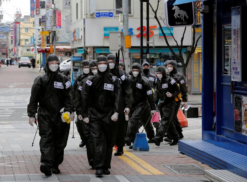 Jižní Korea bojuje s koronavirem (30.3.2020)