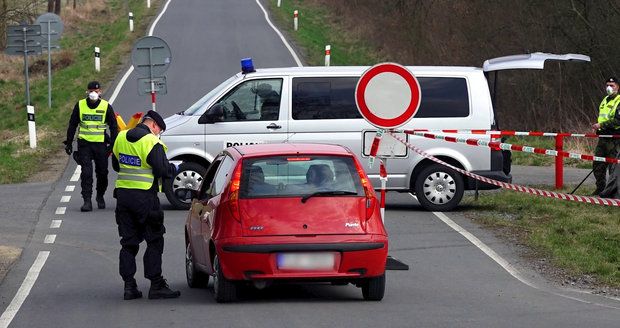 Policie o uzavírce tří okresů: Namátkové kontroly, hrozba pokut a žádost občanům o pochopení