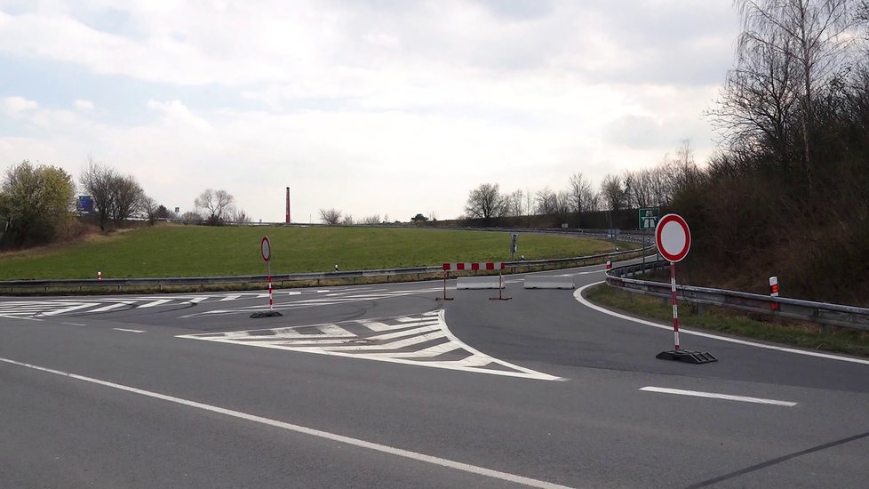 Policie a armáda střežila hranice zakázané karanténní zóny na Litovelsku a Uničovsku.