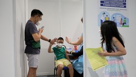Očkování dětí v Malajsii