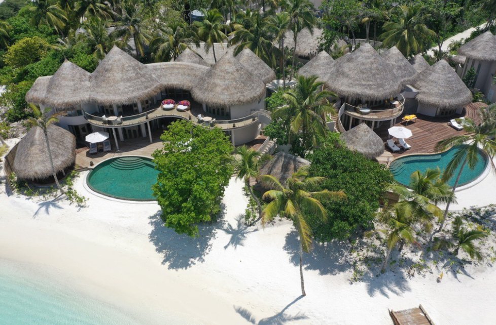 Maledivy lákají pracující turisty na luxusní pobyty.