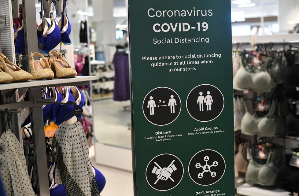 Koronavirus v britském obchodním řetězci Marks &amp; Spencer. (20.7.2020)