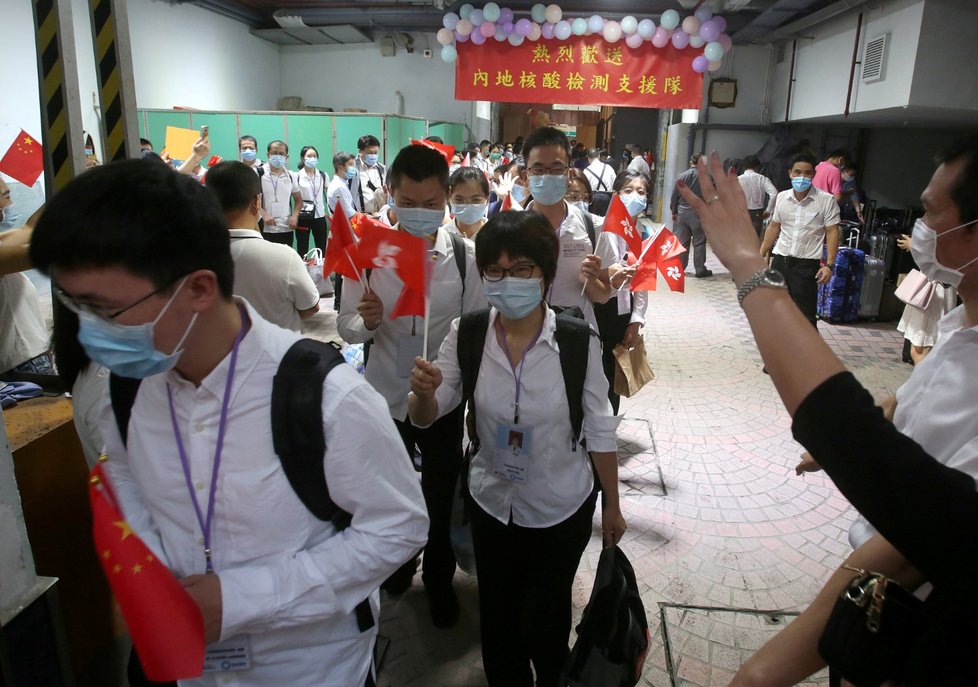 Koronavirus v Číně: Uvádění jedné z vakcín na trhu