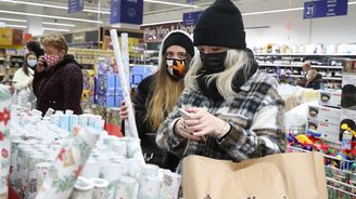 Šíření koronavirové nákazy v Česku zrychluje. Ve hře je zpřísnění vládních opatření Šíření koronavirové nákazy v Česku zrychluje. Ve hře je zpřísnění vládních opatření