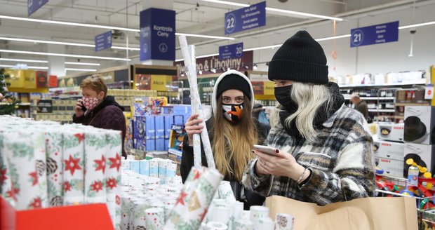 Otevírací doba o svátcích: Kde si nakoupíte na Štědrý den a kdy vám dovezou nákup až domů?