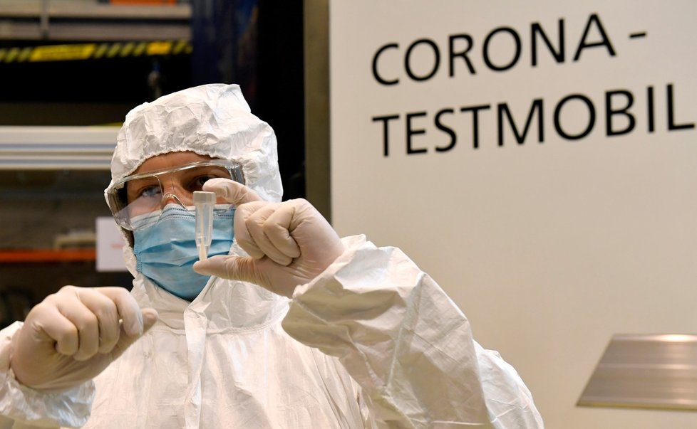 Testování na koronavirus v německých Drážďanech