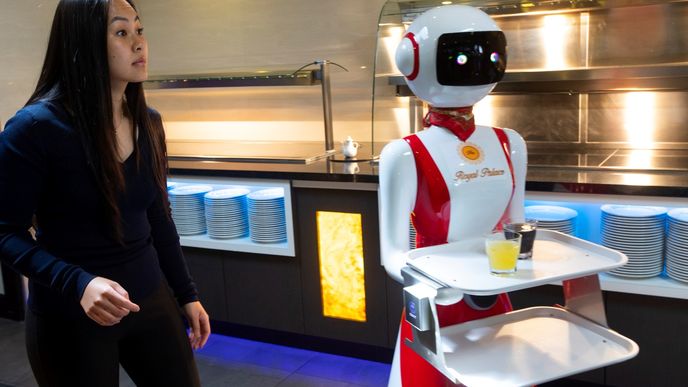 V restauraci v nizozemském pobřežním městě Renesse budou místo číšníků obsluhovat hosty roboti.