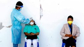 Očkování a testování v Indii