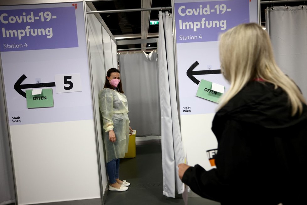 Očkování proti koronaviru v Rakousku Očkování proti koronaviru v Rakousku