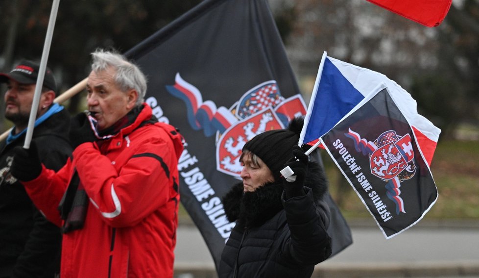 Koronavirus v Česku: Protesty proti povinnému očkování (8. 1. 2022)