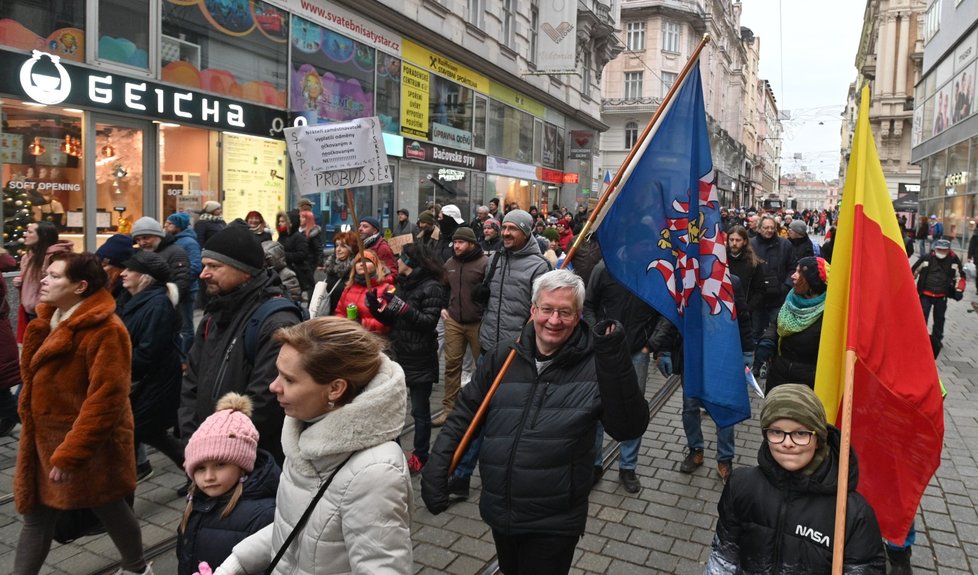 Koronavirus v Česku: Protesty proti povinnému očkování (8.1.2022)