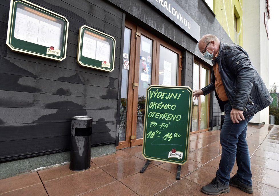 Od 14. října 2020 začala platit zpřísněná opatření proti šíření koronaviru. Uzavřely se restaurace a bary, do 20:00 budou moci fungovat výdejní okénka a hotelové restaurace pro hosty.