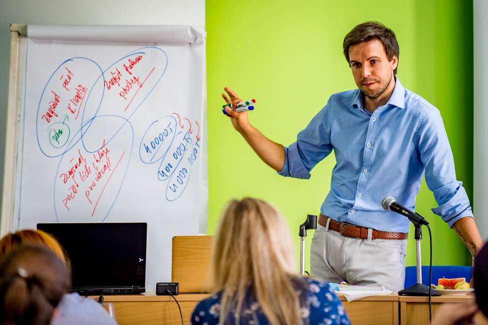 Tomáš Lukavec musel své workshopy zrušit.