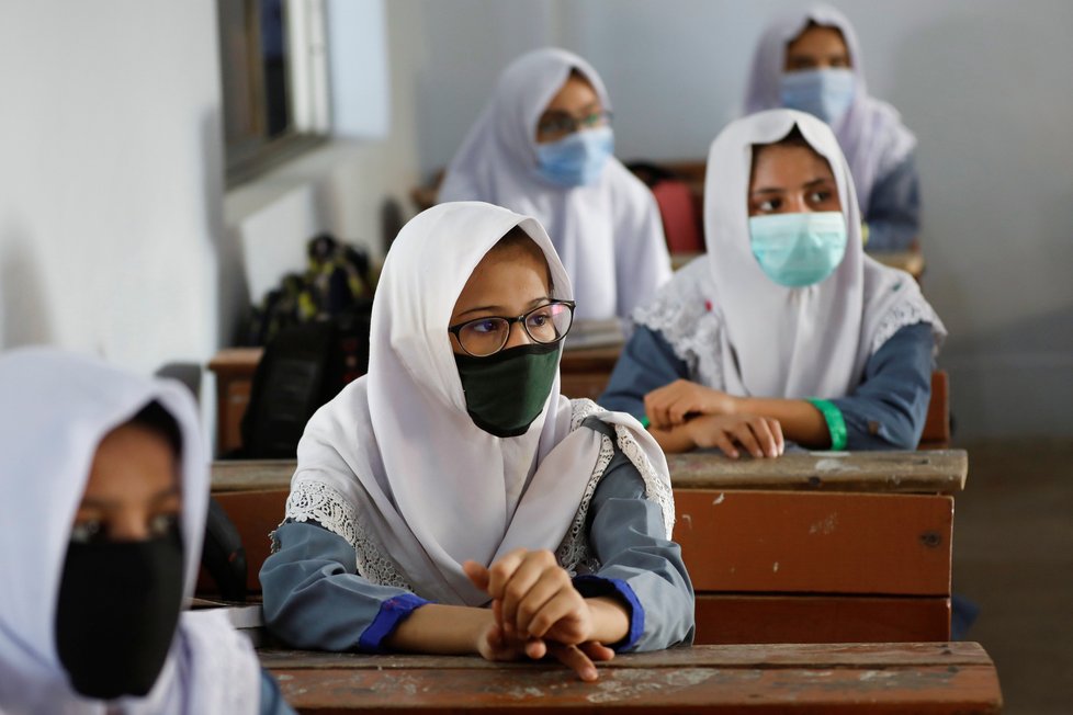 Koronavirus v Pákistánu: Ve školách v Karáčí platí přísná opatření.