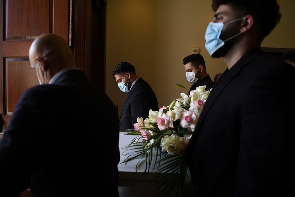 Pohřeb oběti koronaviru v americkém Texasu (13. 8. 2020)