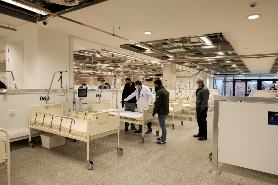 Polní nemocnice během epidemie covidu-19 v Polsku