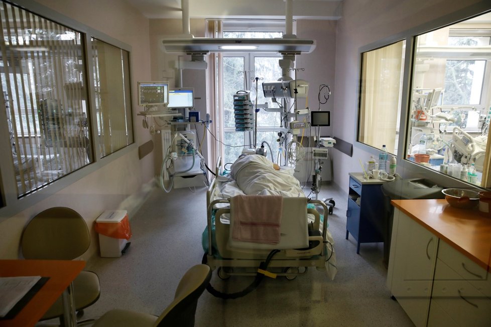 Boj s koronavirem v nemocnici v Krakově. Boj s koronavirem v nemocnici v Krakově.