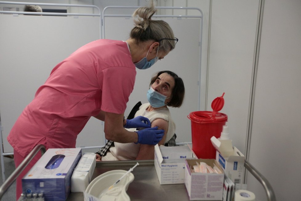 Očkování proti covid-19 v Polsku Očkování proti covid-19 v Polsku